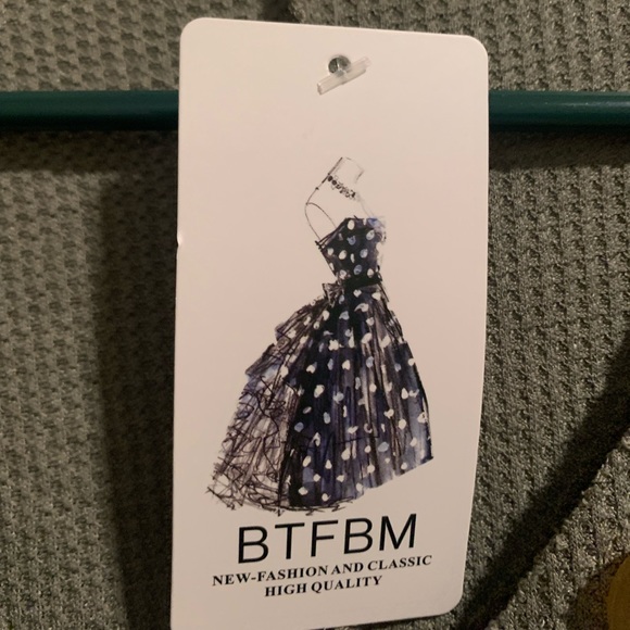 Light weight long sleeve top - Picture 3 of 3